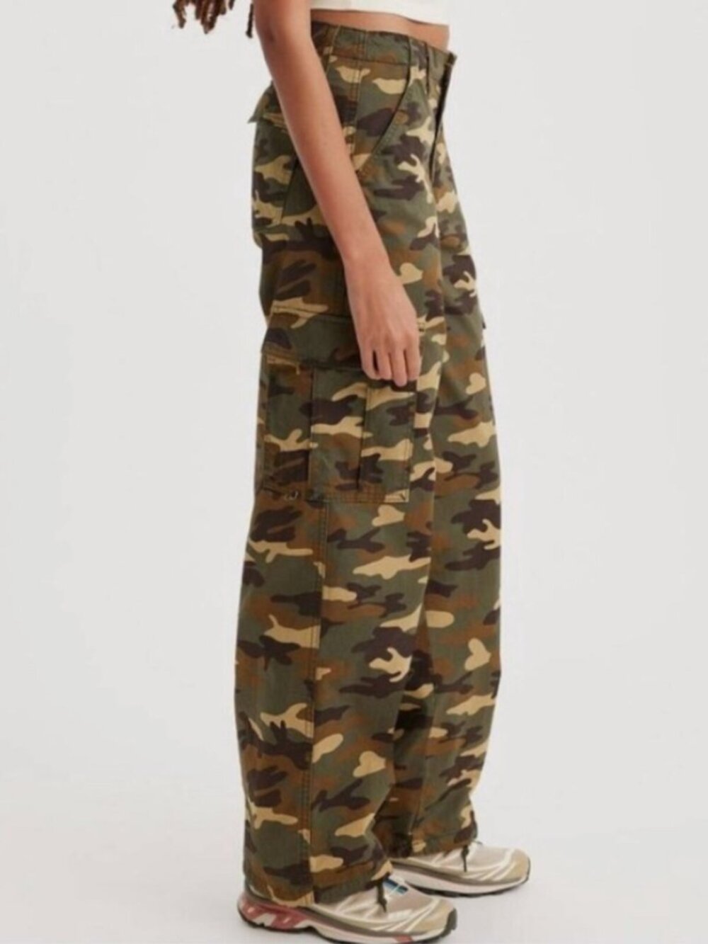 Levi's '94 Baggy Mid Rise Straight Cargo Wide Leg Pant Green Camo 25 - Picture 2 of 3